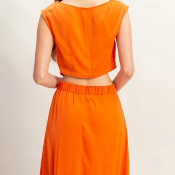 Women's Orange Top And Skirt Set - Picture 5 of 6